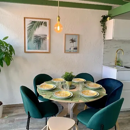 בית נופש Maison De Village Le Suquet קאן