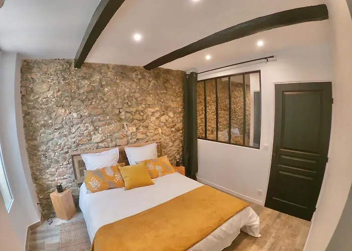 Holiday home Maison De Village Le Suquet